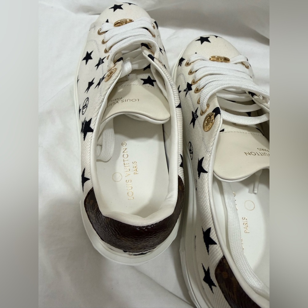 Louis Vuitton Time Out Sneaker - Picture 11 of 14